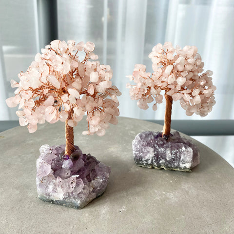 Árbol de cristal hecho a mano Árbol de la vida de cuarzo rosa con base de amatista