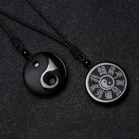 Colgante de collar Yin Yang de purificación tallada de taoísmo de obsidiana negra