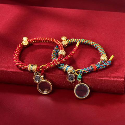 Pulsera de amuleto con dije de diosa de la riqueza tallada tibetana con piedras de Buda