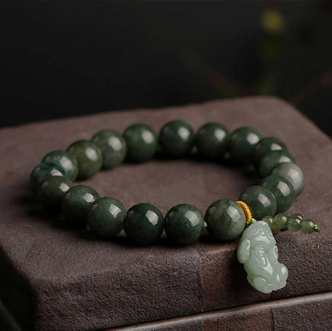 Pulsera de Jade Verde con Pixiu - Invita a la riqueza y a las energías calmantes 