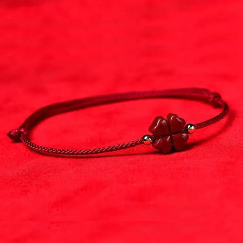 Tobillera con pulsera de hilo rojo con bendición de trébol de cuatro hojas de cinabrio natural