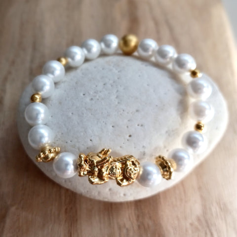 Gold Pi Xiu Chinese Dragon White Pearl Bracelet