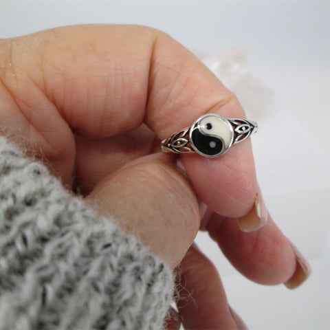 Yin and Yang Ring Chinese Philosophy,Taoism,Fengshui