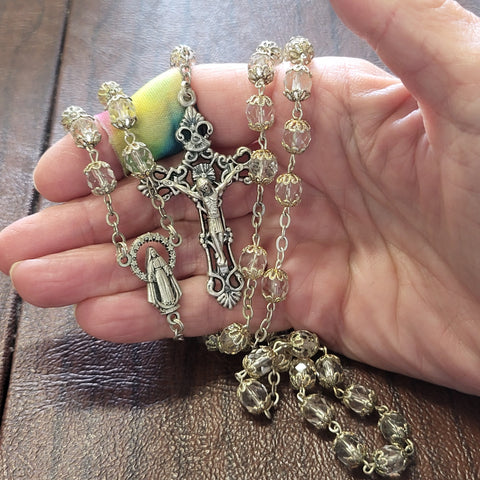 Silver Plated Crucifix， Vintage Italian Crystal Bead Rosar